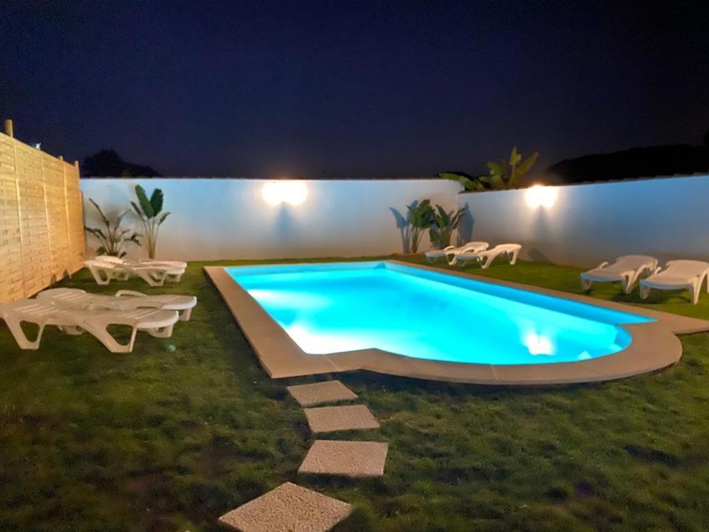 Villa EL PINAR, muy cerca del mar, y con piscina privada Chiclana de la Frontera Exterior foto