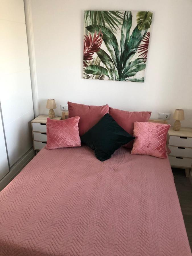 Villa EL PINAR, muy cerca del mar, y con piscina privada Chiclana de la Frontera Exterior foto
