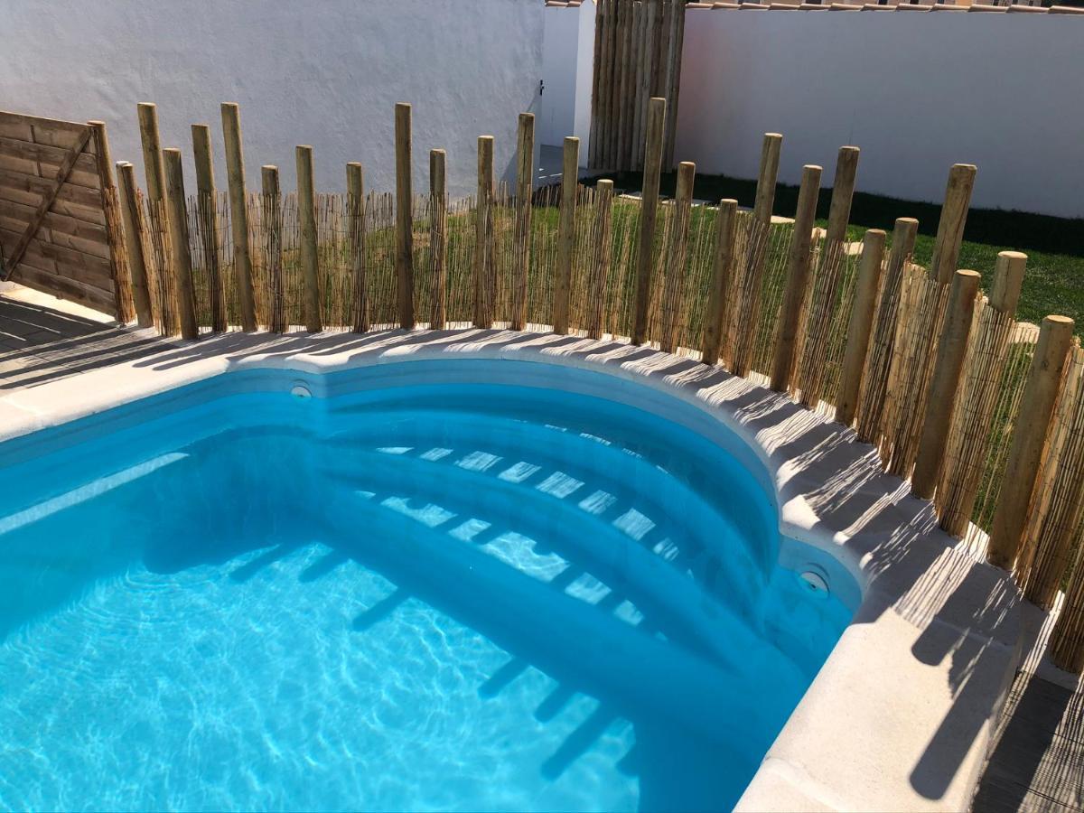 Villa EL PINAR, muy cerca del mar, y con piscina privada Chiclana de la Frontera Exterior foto