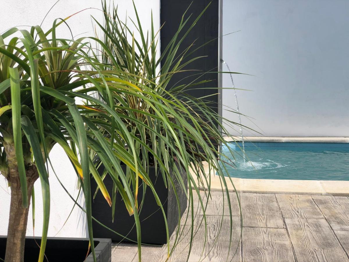 Villa EL PINAR, muy cerca del mar, y con piscina privada Chiclana de la Frontera Exterior foto